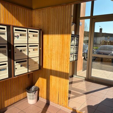 Appartement 4 pièces 99000 €