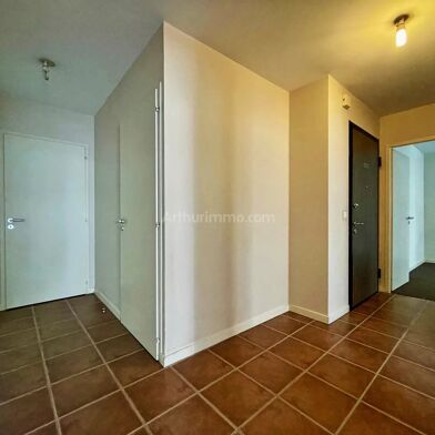 Appartement 3 pièces 1028 €