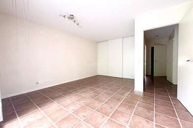 Appartement 3 pièces 1028 €