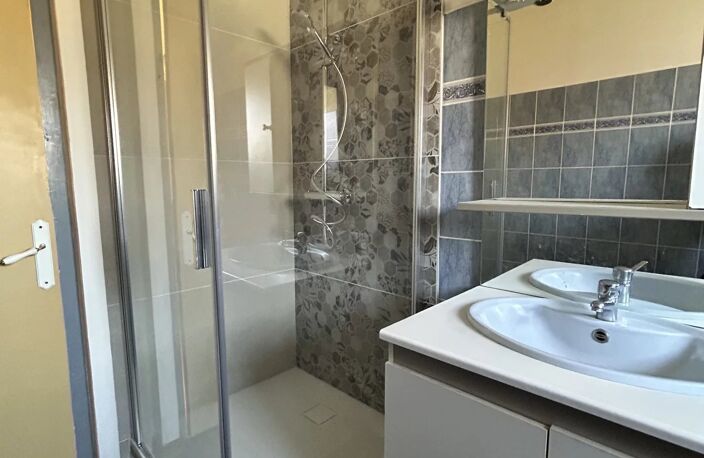LOCATION SAINT-DIE des VOSGES Appartement 2 pièces de 52 m2 — photo 5