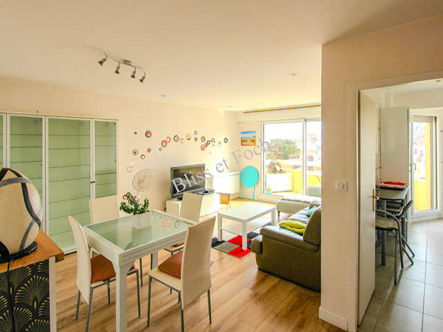 BIARRITZ HYPER CENTRE SUPERBE APPARTEMENT LUMINEUX  TERRASSE ? GARAGE — photo du bien