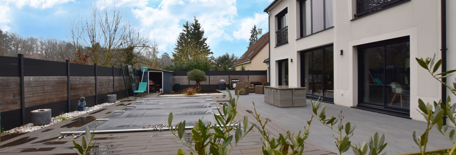 Maison 8 Pièces 149 m² à vendre à Les Essarts-le-Roi (78690)