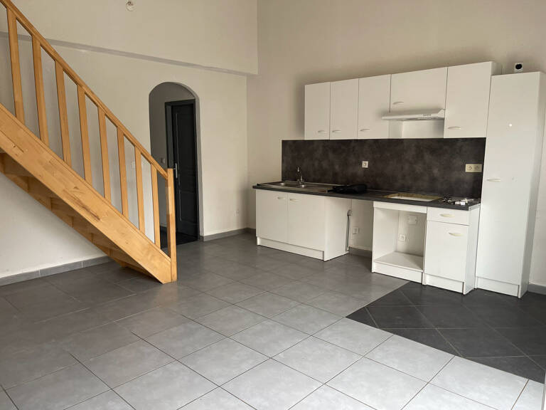 Exclusivité   Maison avec Deux Appartements Indépendants de — photo 1