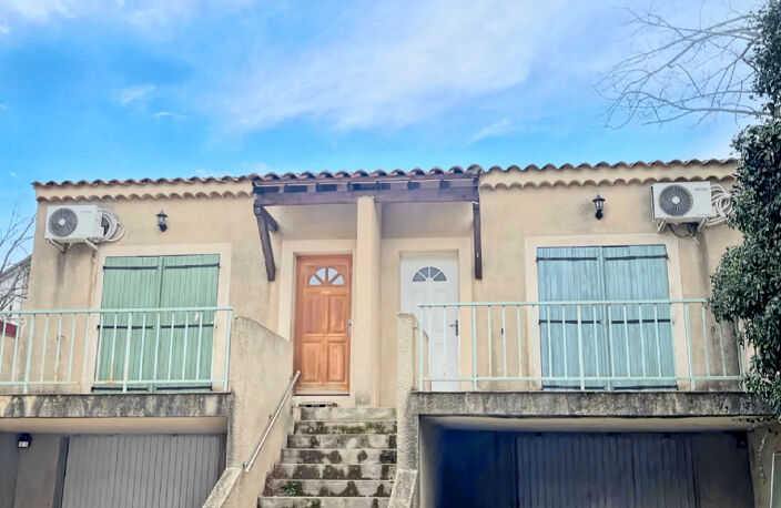 Exclusivité   Maison avec Deux Appartements Indépendants de — photo 2