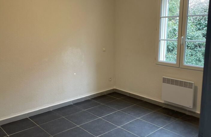 Exclusivité   Maison avec Deux Appartements Indépendants de — photo 4