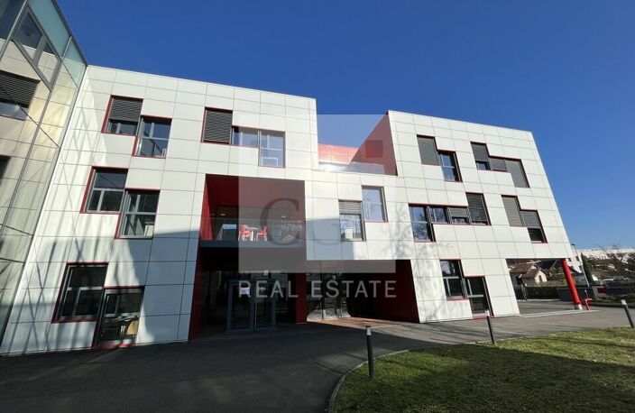 BUREAUX à LOUER — photo 2