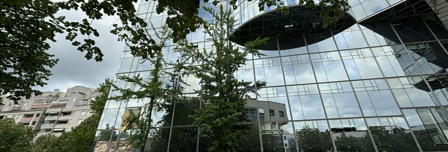 Bureau  1590 m² à louer à Lyon 9 (69009)