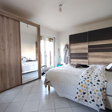 Appartement 3 pièces 132200 €