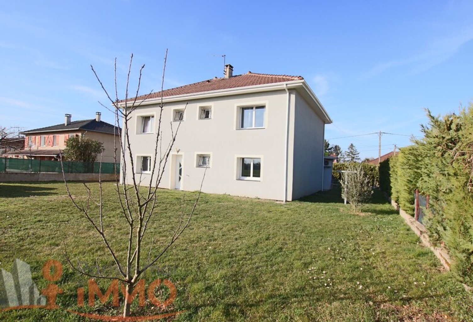 Villa — photo 1