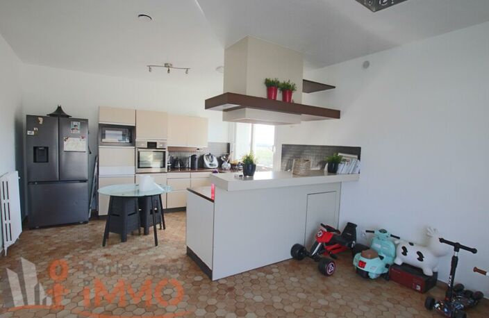 Villa — photo 4