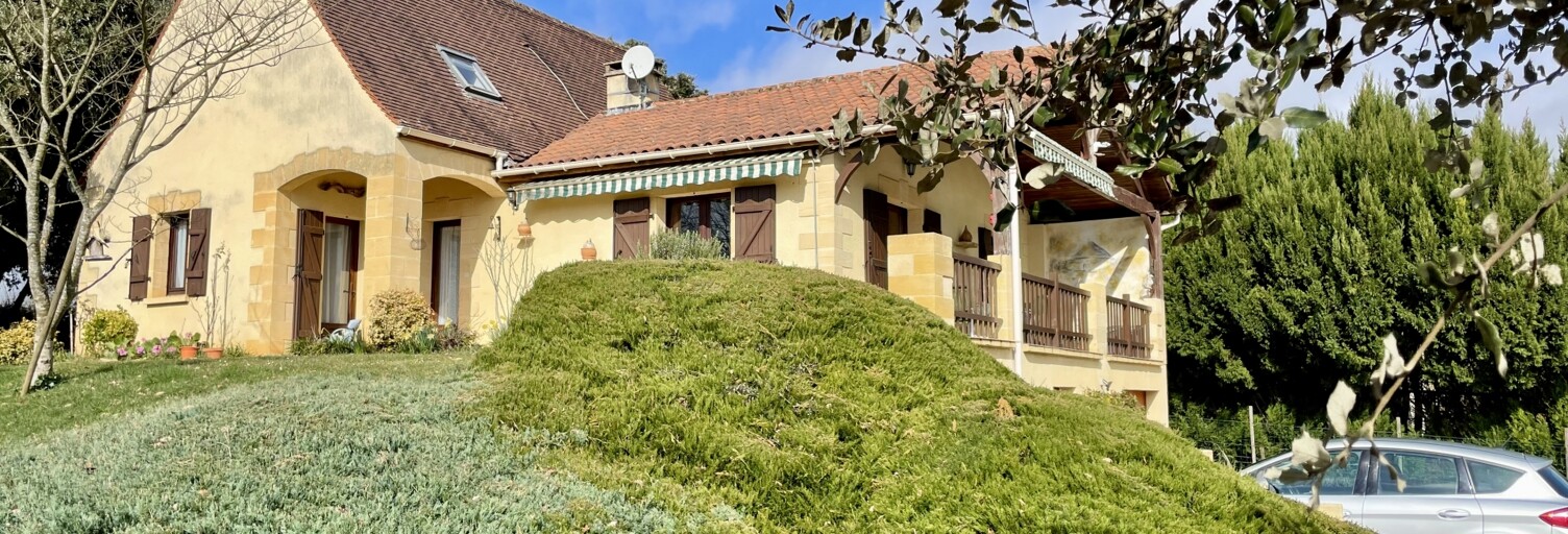 Maison 5 Pièces 131 m² à vendre à Saint-Crépin-et-Carlucet (24590)