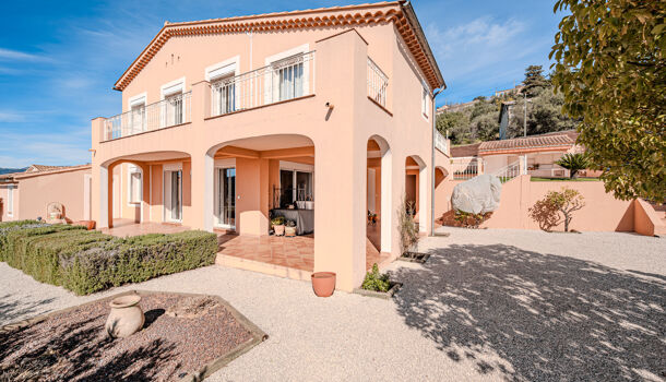 Villa / Maison 6 pièces  à vendre Pierrefeu-du-Var 83390