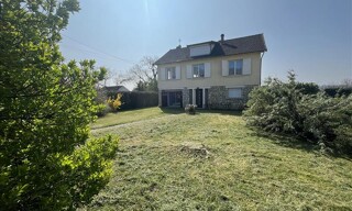 Maison 7 Pièces 191 m² à vendre à Saint-Amand-Montrond (18200)