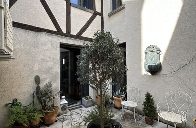 vente maison 227 000 € à proximité de Saint-Germain-du-Puy (18390)