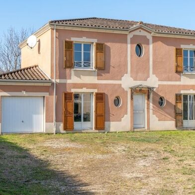 Maison 6 pièces 249100 €