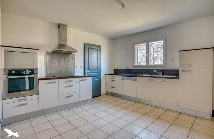 Contemporaine de 6 pièces principales — photo 2