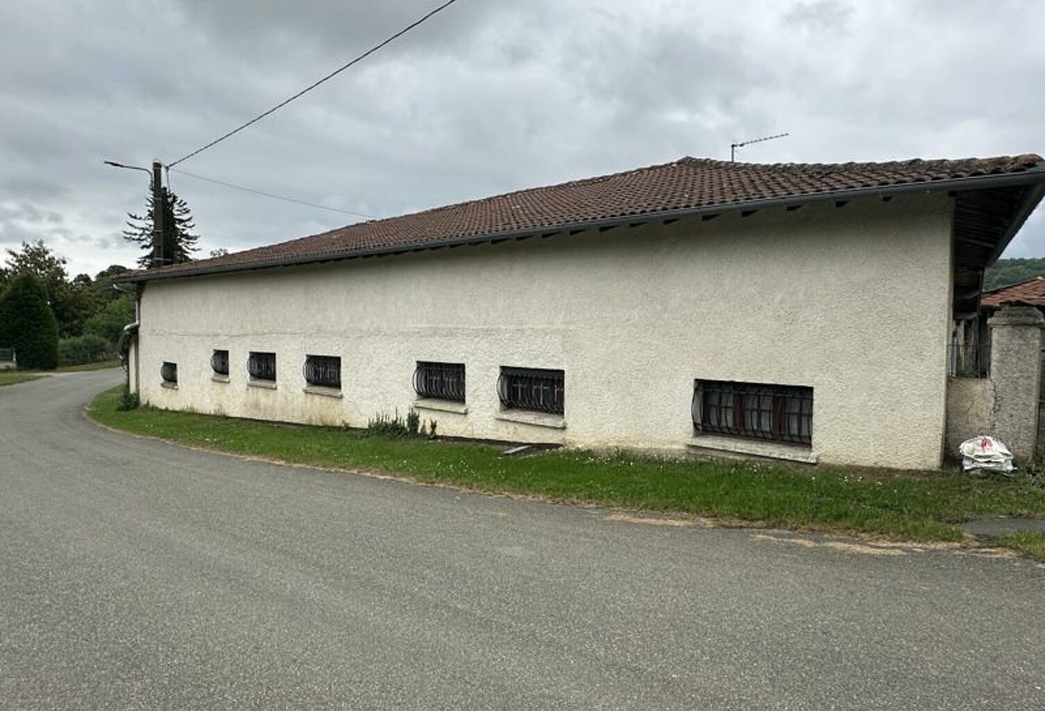 Ferme (tte) de 5 pièces principales — photo 1