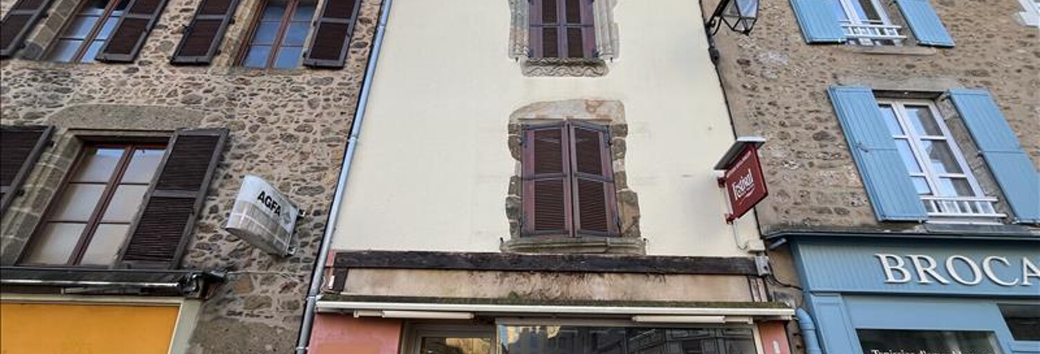 Immeuble   m² à vendre à Rochechouart (87600)