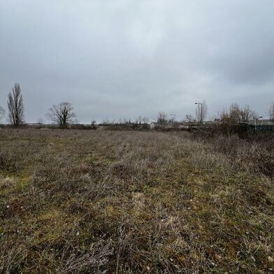 Commerce  1100000 €