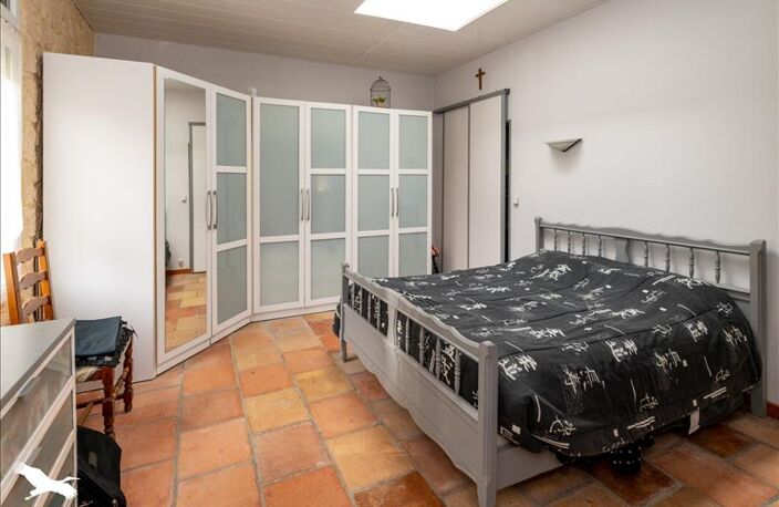 Maison en pierre de 5 pièces principales — photo 4