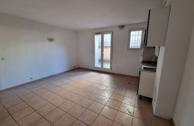 location appartement 680 € CC /mois à proximité de Marseille 5 (13005)