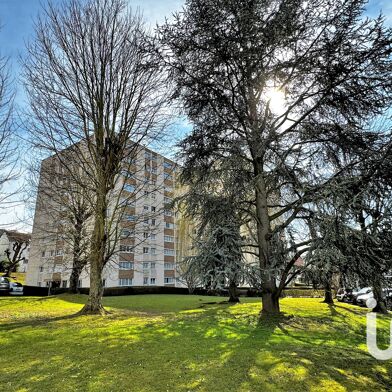 Appartement 4 pièces 113000 €