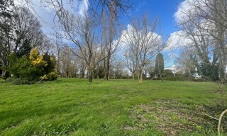 Terrain   m² à vendre à Semussac (17120)