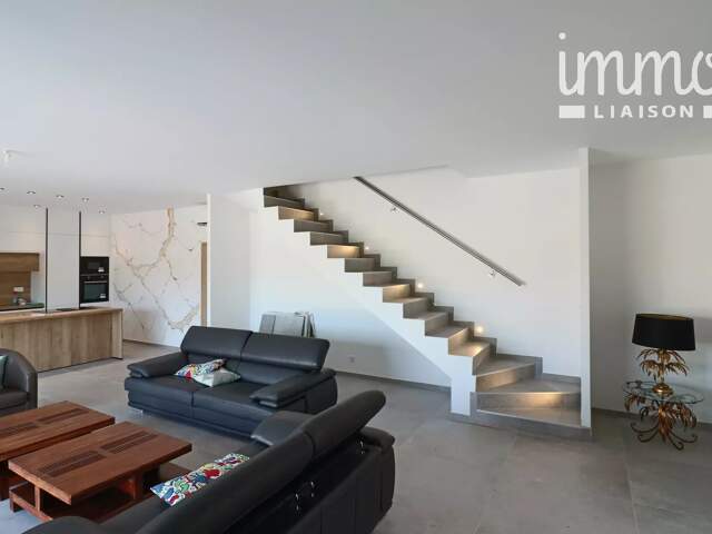 Villa 7 pièces 180 m2 — photo du bien