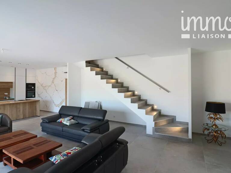Villa 7 pièces 180 m2 — photo 1