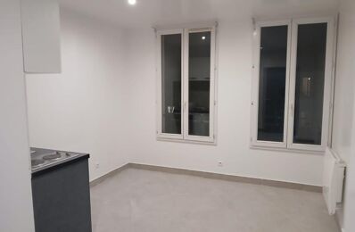 location appartement 900 € CC /mois à proximité de Paris 17 (75017)