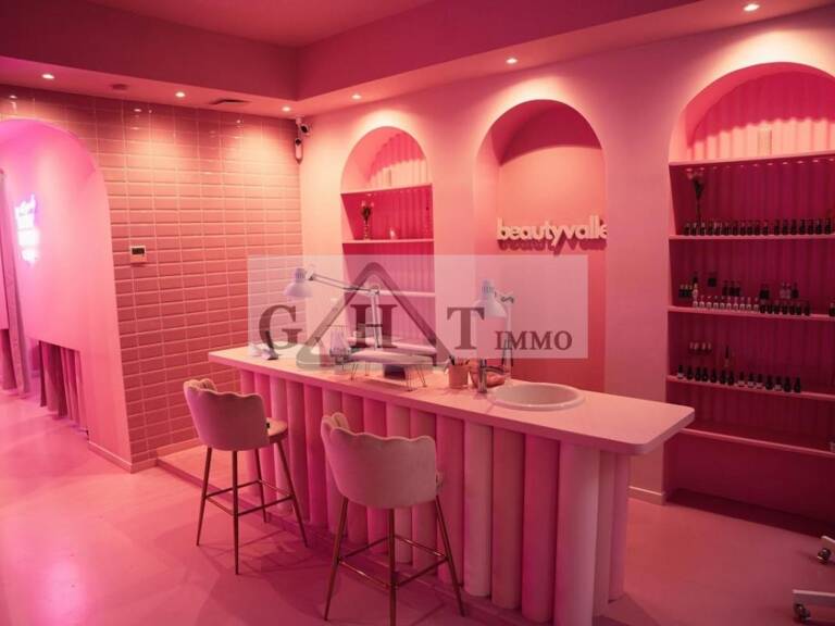 Boutique de 110m²  Paris 10 ème à louer — photo 1