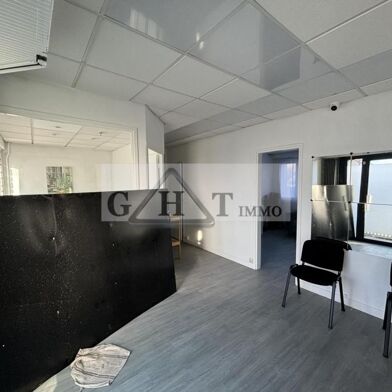 Commerce  3800 €