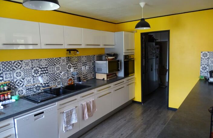 Maison en pierre 241 m2 avec jardin et dépendances, Saint Jun... — photo 5