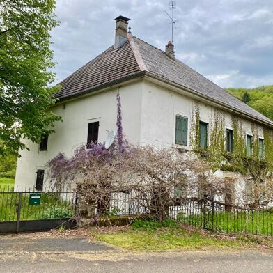 Maison 9 pièces 300000 €