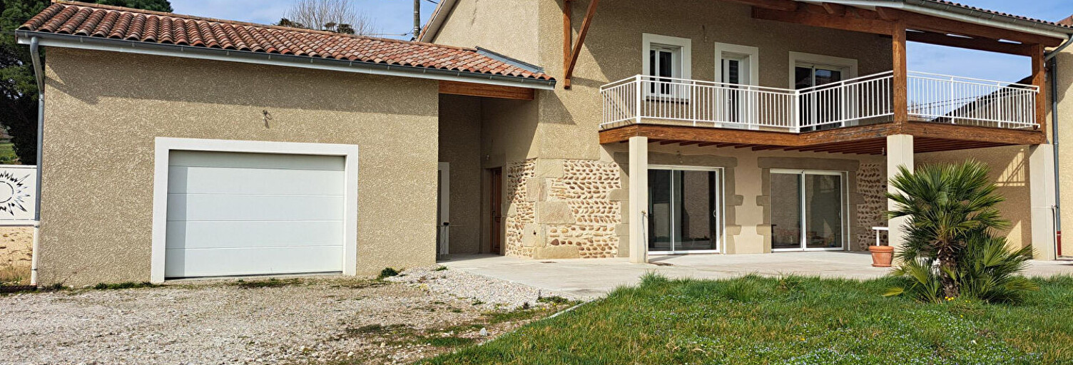 Maison 4 Pièces 160 m² à vendre à Fay-le-Clos (26240)