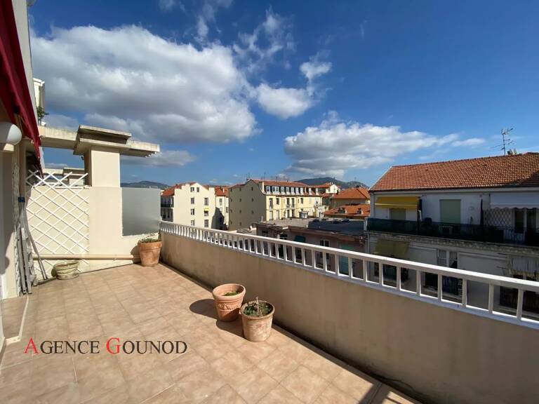 Beau T2 meublé avec terrasse plein ciel — photo 1