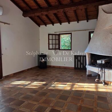 Maison 5 pièces 399900 €