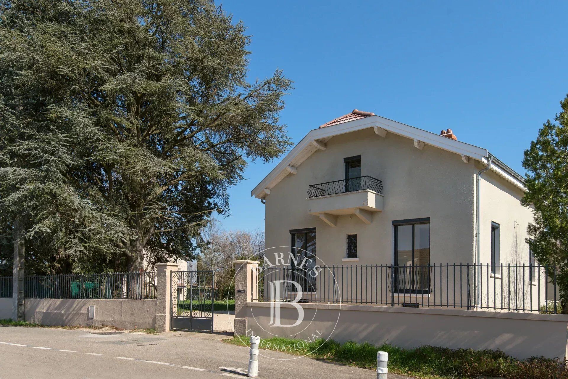 Maison  T