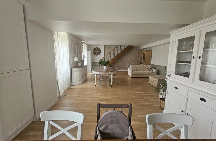 Maison en pierre rénovée avec jardin — photo 5