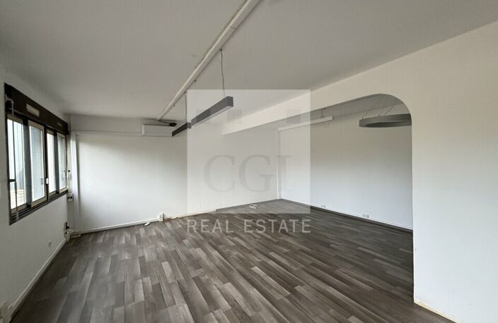 BUREAUX à LOUER — photo 4