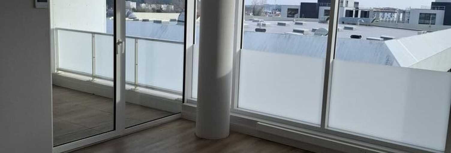 Bureau  134 m² à louer à Anglet (64600)