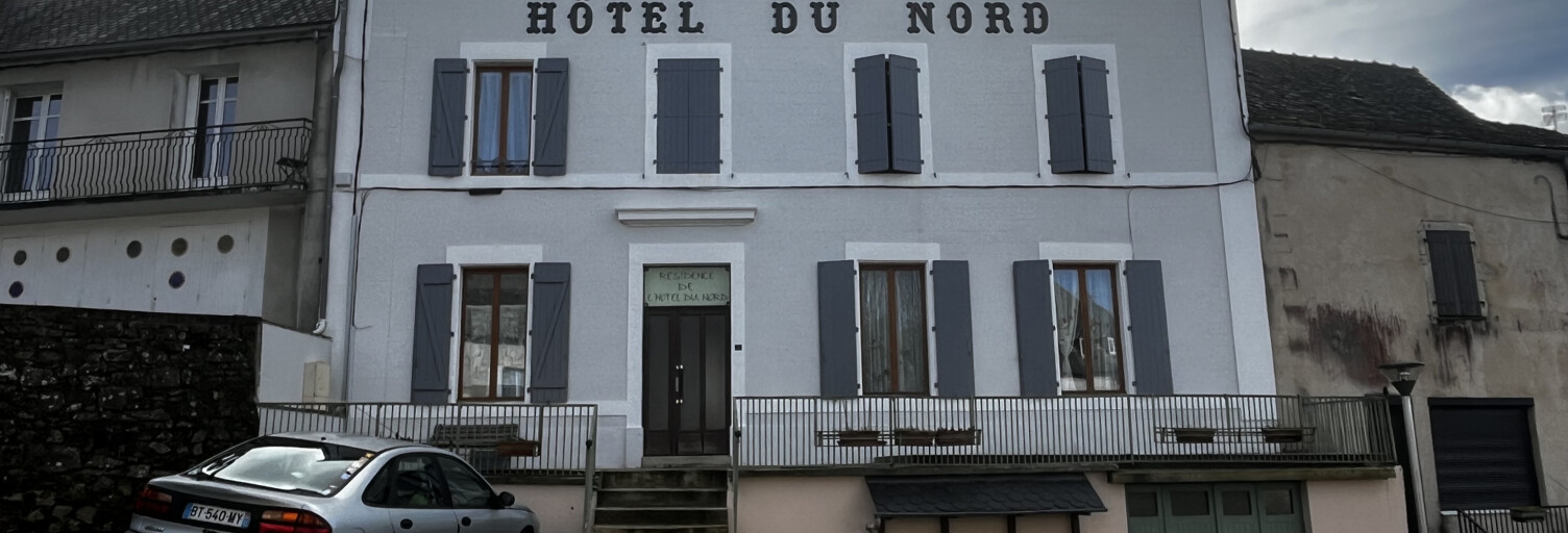 Immeuble  330 m² à vendre à Rieupeyroux (12240)