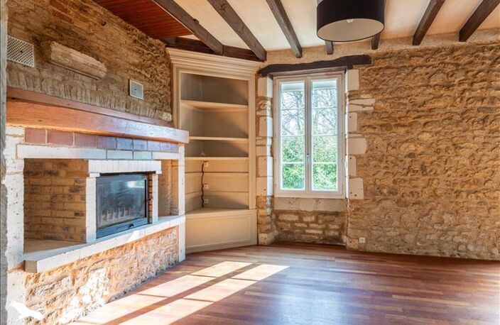 Maison en pierre de 8 pièces principales — photo 3