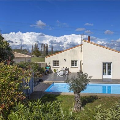 Maison 6 pièces 425250 €