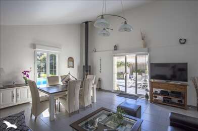 Maison 6 pièces 425250 €