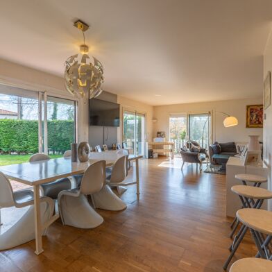 Maison 5 pièces 700000 €