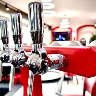 Commerce  337000 €