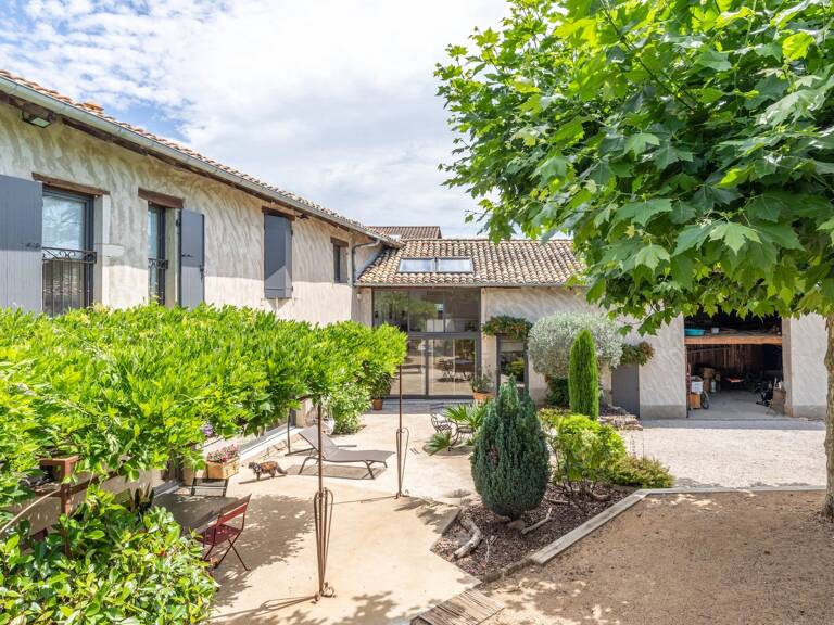 MAISON Proche de Jassans — photo 1