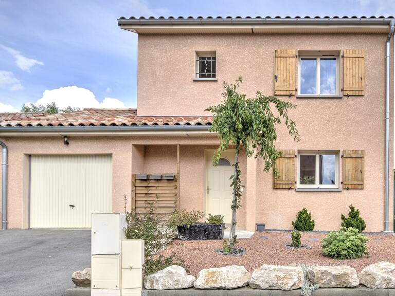 MAISON AVEC CHARMANT JARDIN — photo 1