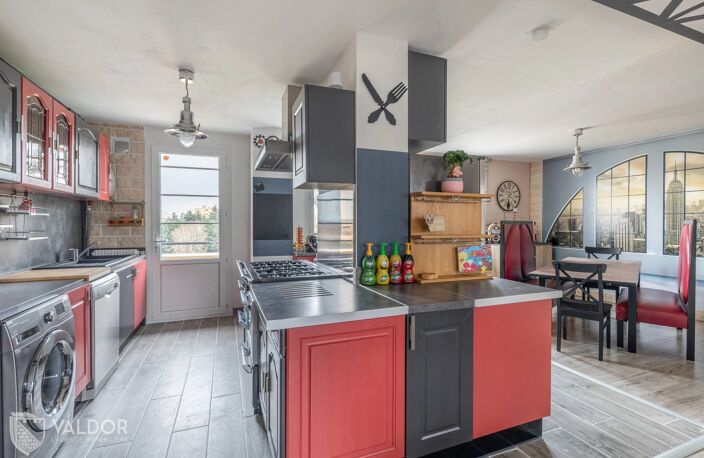 Appartement 5 Pièces 128 m2 avec balcons à Limas — photo 2